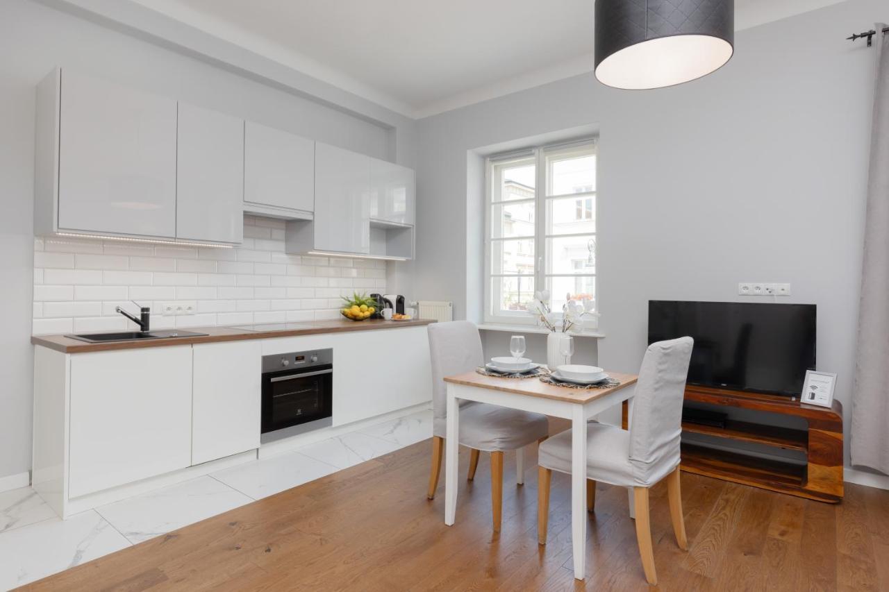 وارسو City Center Aparthotel Chmielna By Noclegi Renters المظهر الخارجي الصورة