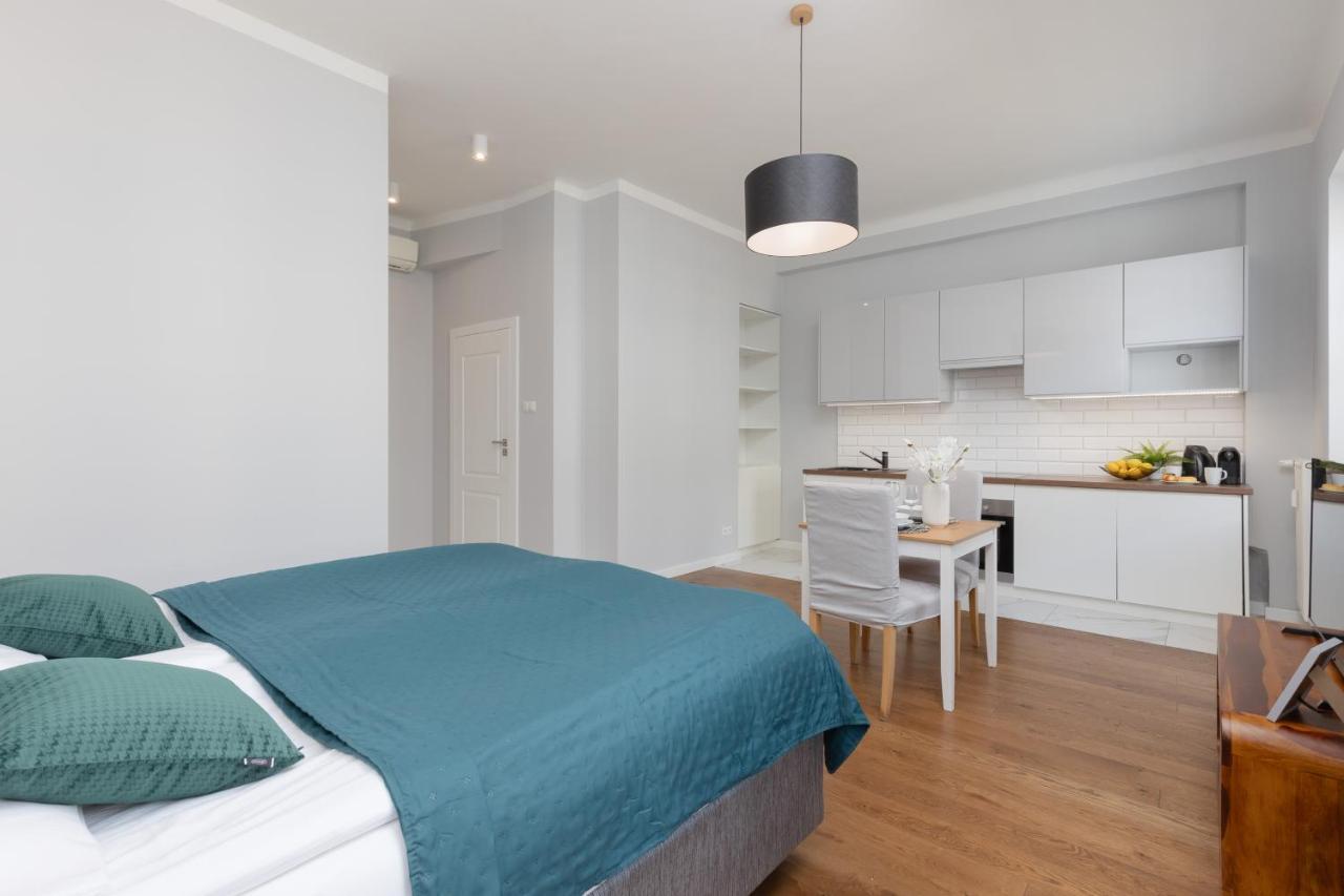 وارسو City Center Aparthotel Chmielna By Noclegi Renters المظهر الخارجي الصورة