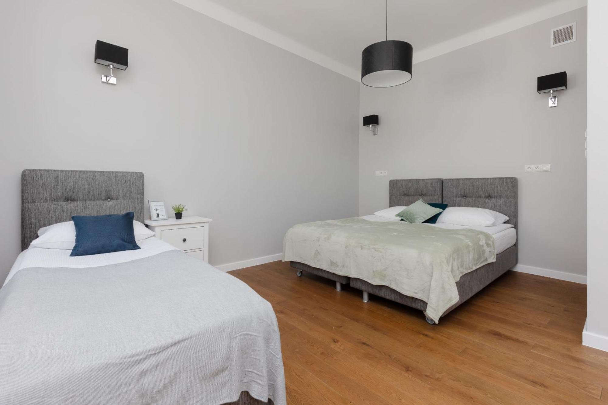 وارسو City Center Aparthotel Chmielna By Noclegi Renters المظهر الخارجي الصورة
