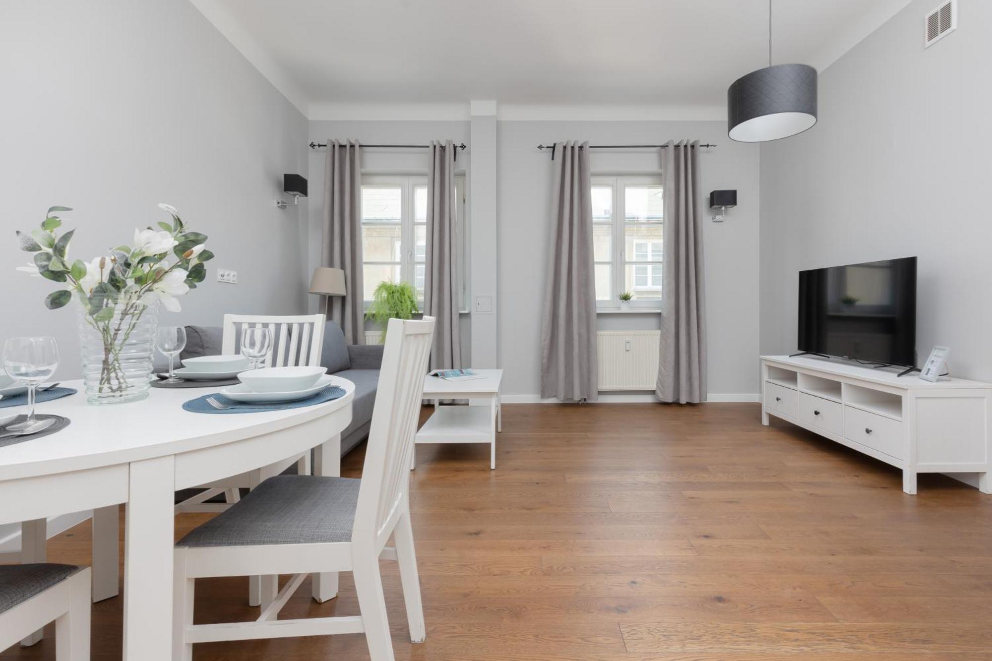 وارسو City Center Aparthotel Chmielna By Noclegi Renters المظهر الخارجي الصورة