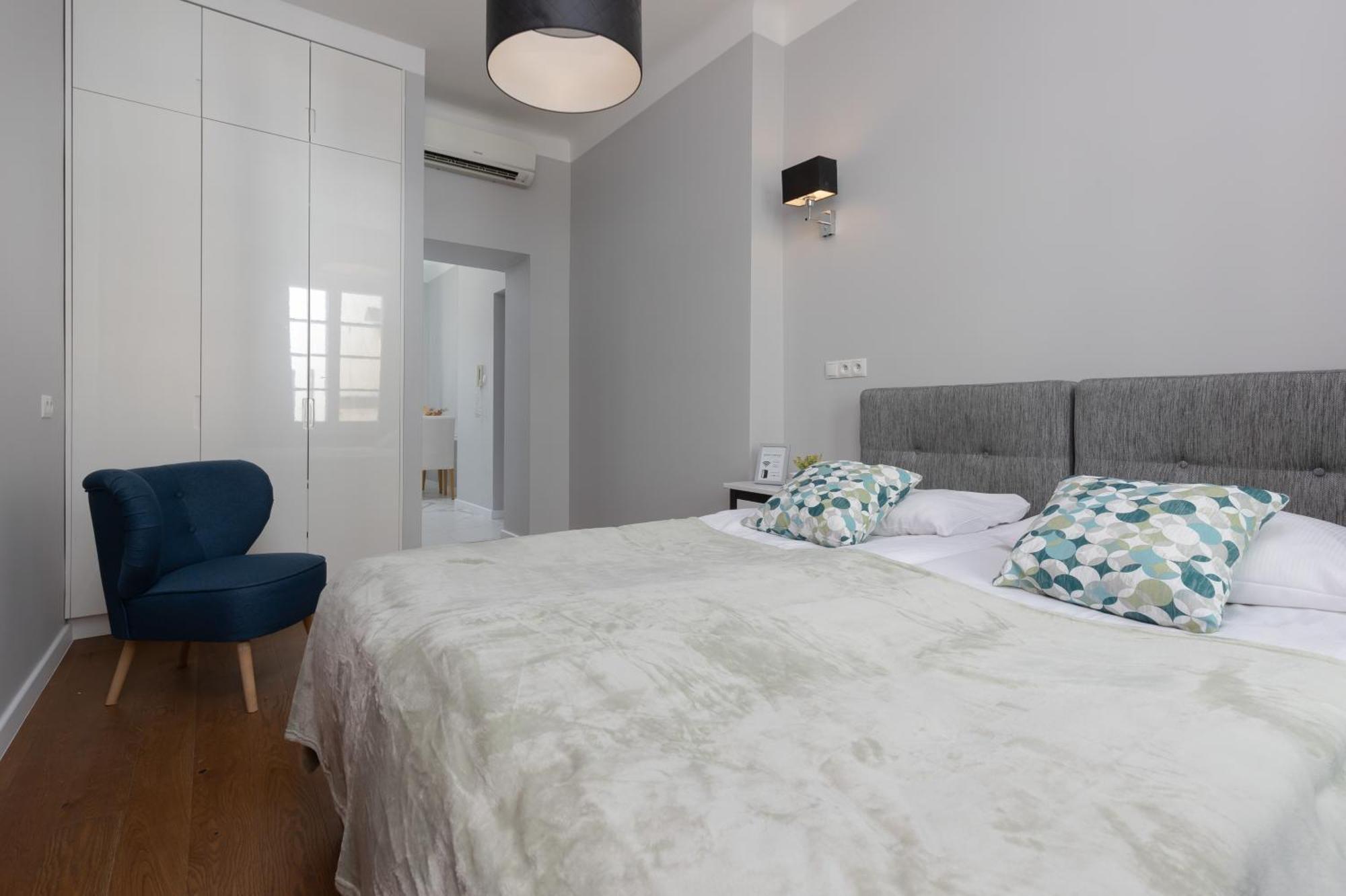 وارسو City Center Aparthotel Chmielna By Noclegi Renters المظهر الخارجي الصورة