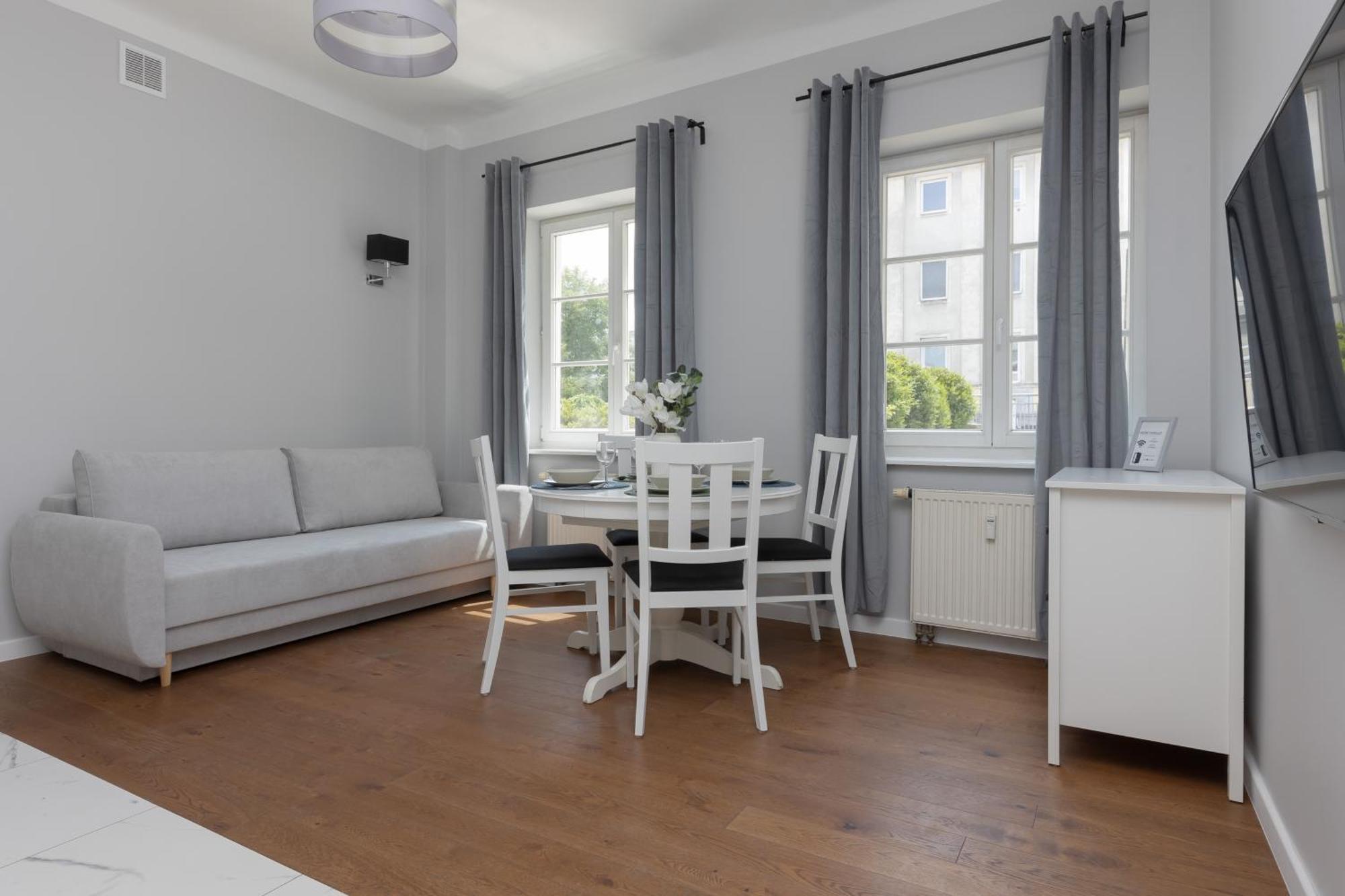 وارسو City Center Aparthotel Chmielna By Noclegi Renters المظهر الخارجي الصورة